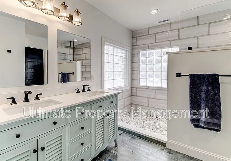 7022 Cayman Ct — Photo 20
