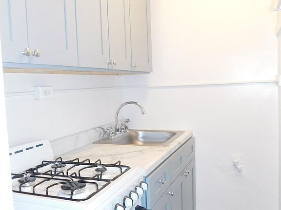 5th image of 1570 Oak Ave APT 314