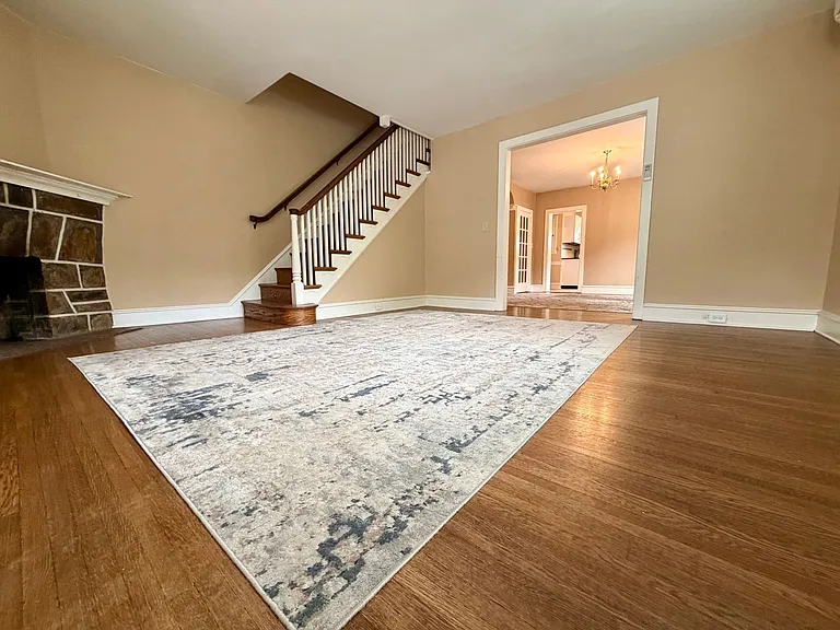25 N Concord Rd — Photo 7