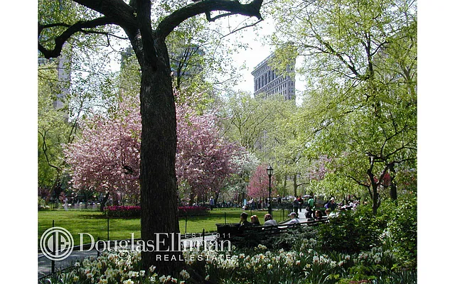 Rented by Douglas Elliman | media 30