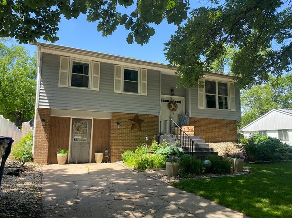 151 Cleveland Cir, Granville, IL 61326