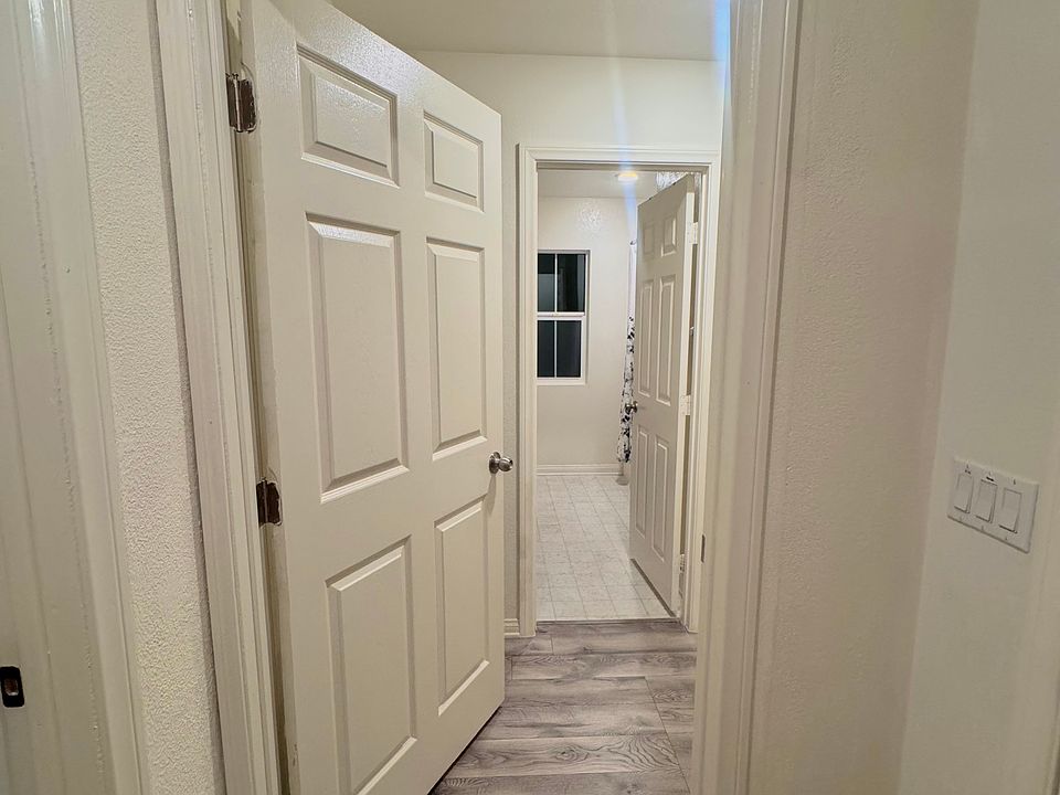 1st image of 26555 Calle Los Robles