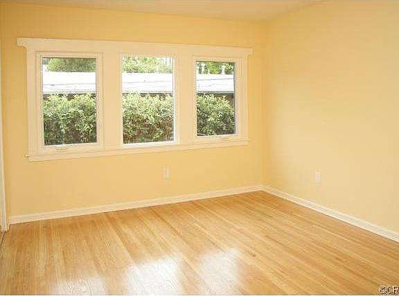 3rd image of 621 W Olive Ave