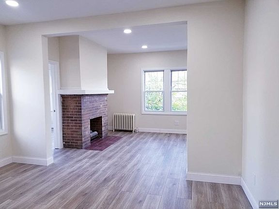 4th image of 70 Overlook Ave Floor 2