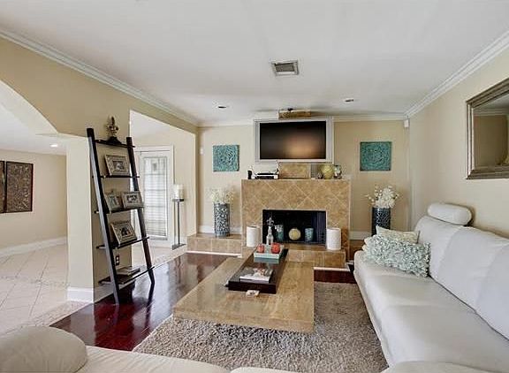 5th image of 4826 Papania Dr