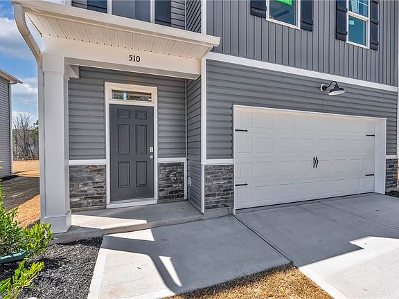 3rd image of 510 Barbican Pl