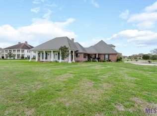 4810 S River Rd, Port Allen, LA 70767