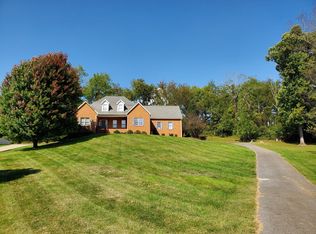 629 W Main St, Abingdon, VA 24210