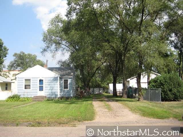 2nd image of 750 4th St