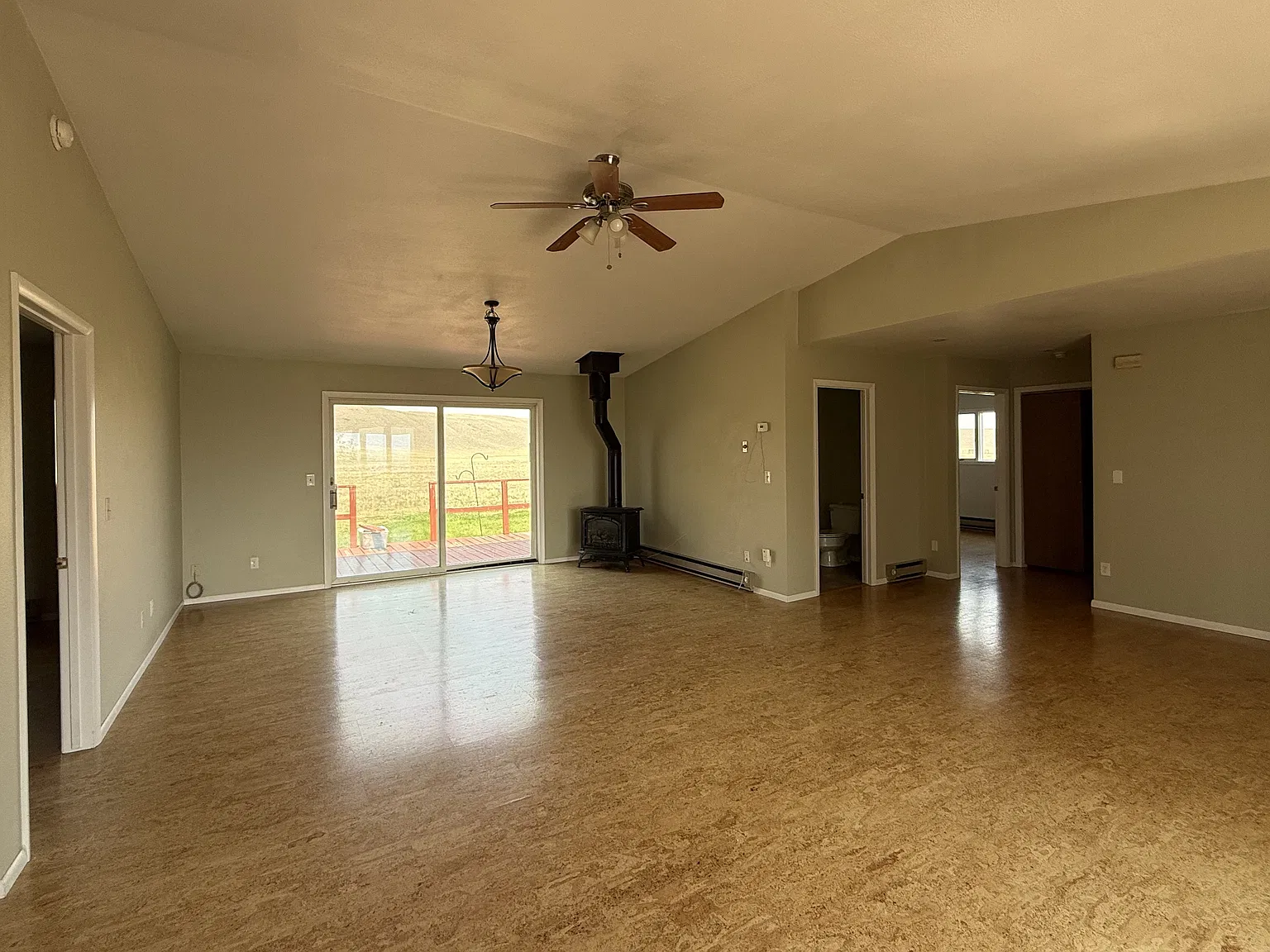 3 bed, 1680 sqft, $2,500 — Photo 4