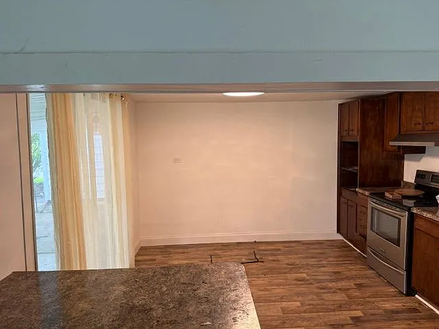 730 E Sherman St — Photo 3