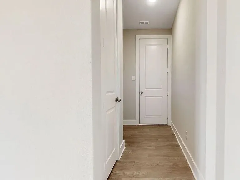 1432 Lawnview Dr — Photo 35