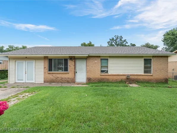 1102 N St, Barling, AR 72923