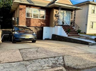 84 Country Village Rd, Jersey City, NJ 07305