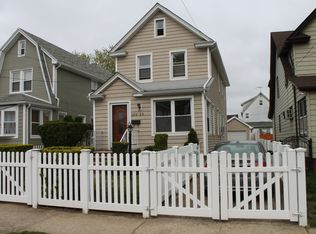 109-23 205th St, Hollis, NY 11423