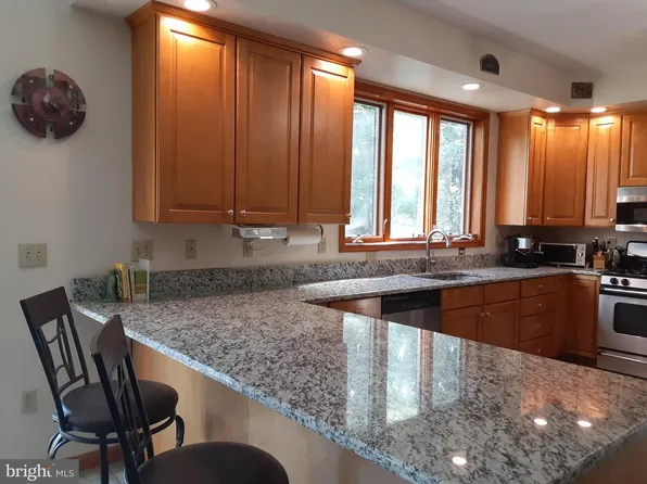 11649 Baugher Rd, Thurmont, MD 21788