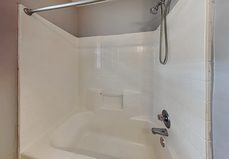 1717 SW 32nd St — Photo 16
