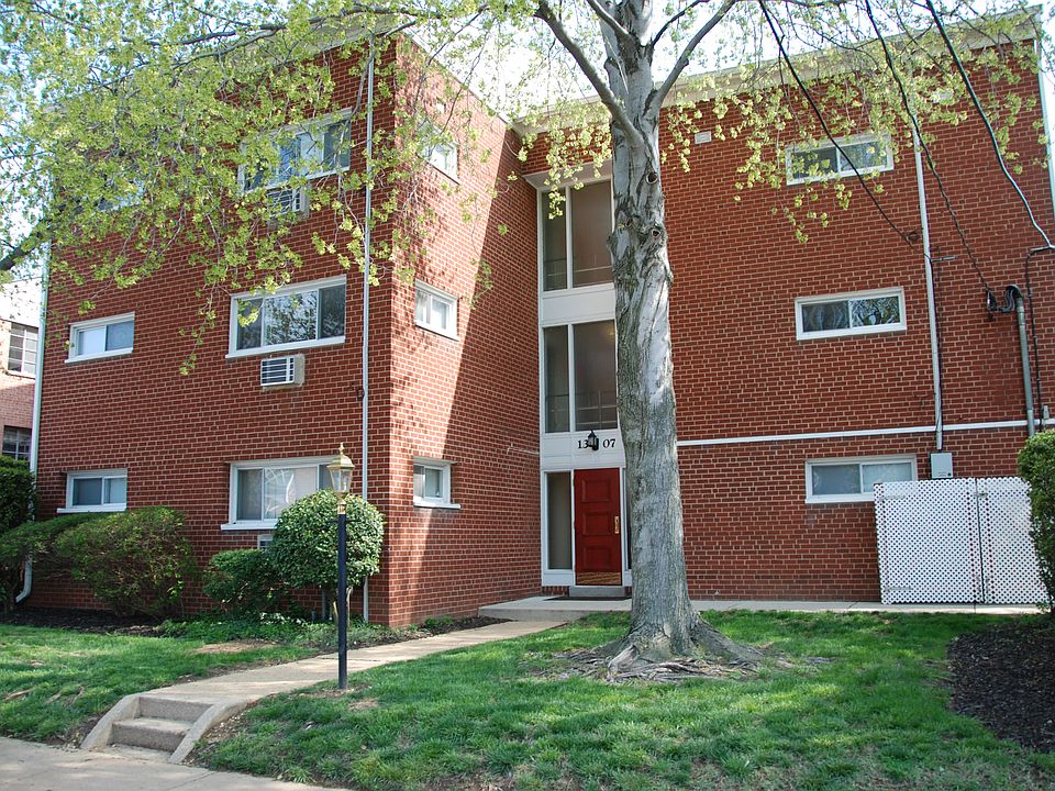 1st image of 1307 N Irving St APT 103