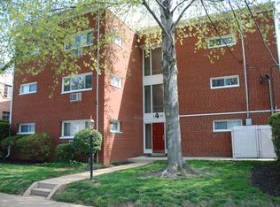 1307 N Irving St APT 103, Arlington, VA 22201