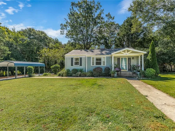 14 Stone St, Williamston, SC 29697