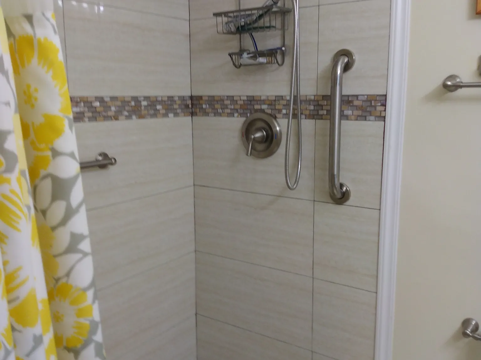 1 bed, 2.5 bath, 1380 sqft, $950 — Photo 4