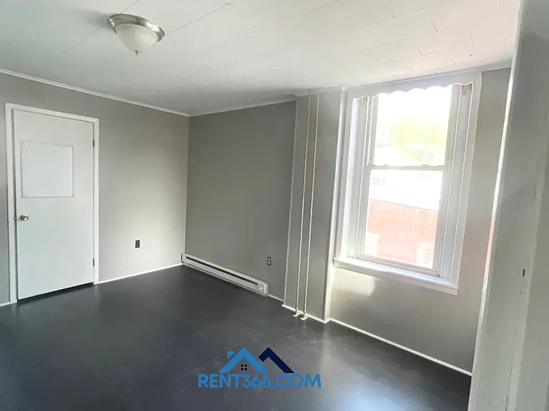101 N George St #2 — Photo 22