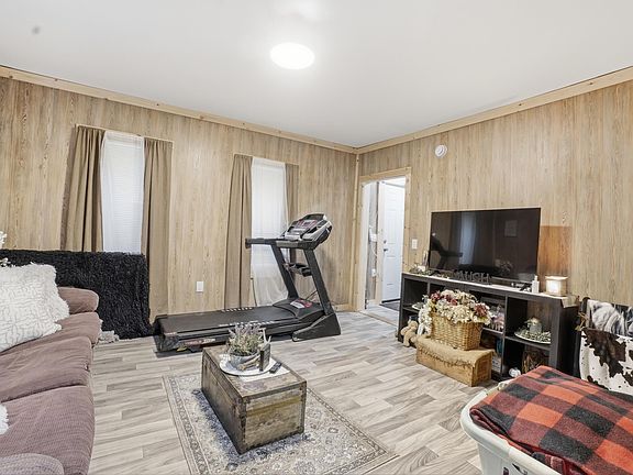 4th image of 76 Smith Street