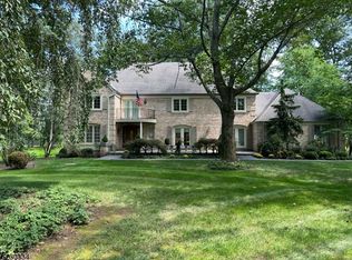 4 Flintlock Rd, Flemington, NJ 08822