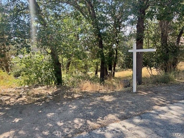 1st image of 0 Siskiyou Dr