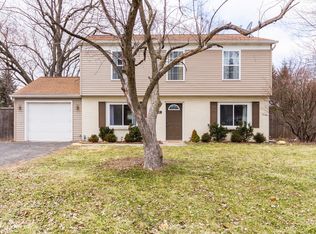 552 Spruce Rd, Bolingbrook, IL 60440