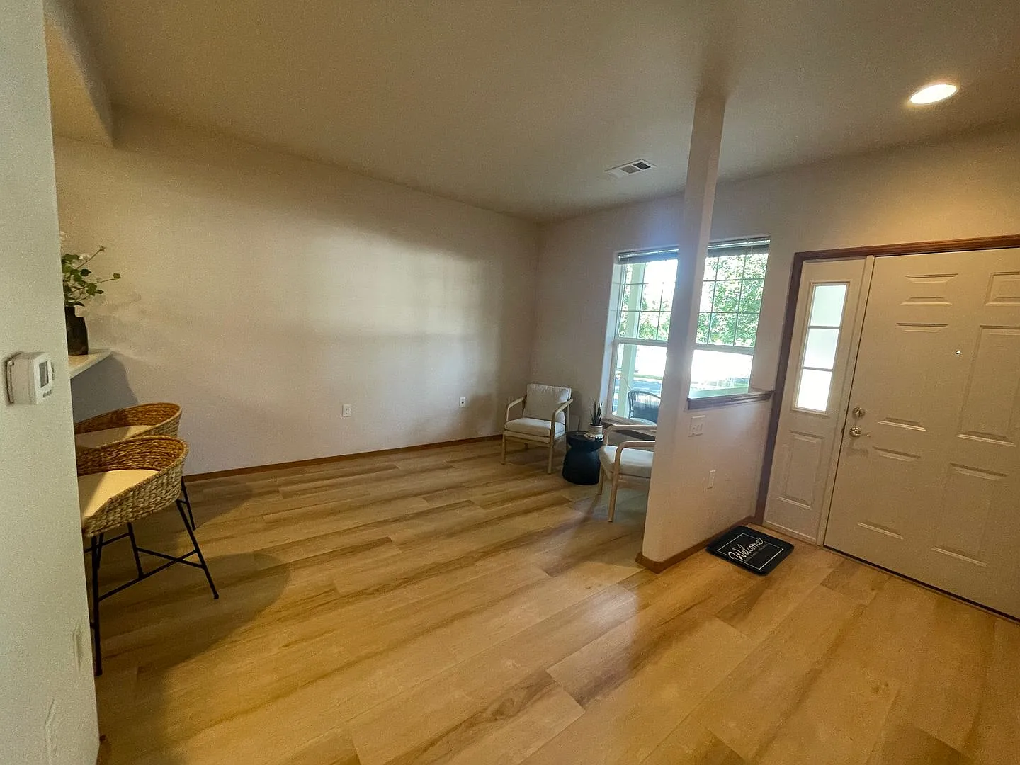 Must see! 1 bedroom + Office/bonus room in Ashland's Mountian Meadows 55+ Community! — Photo 4