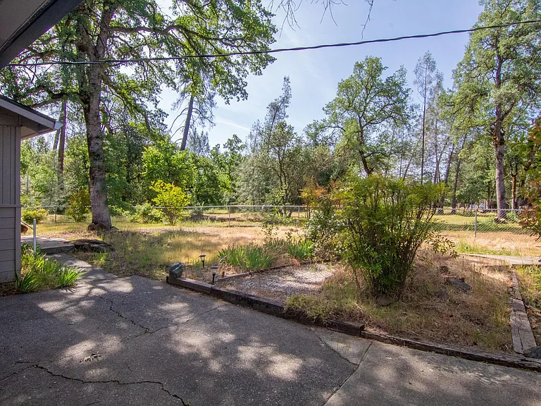 18623 Oasis Rd — Photo 4