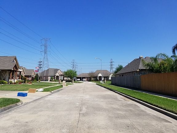 4th image of 2201 W Lonesome Dove Dr #D