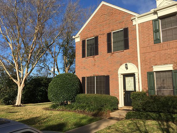 2nd image of 2930 Grants Lake Blvd