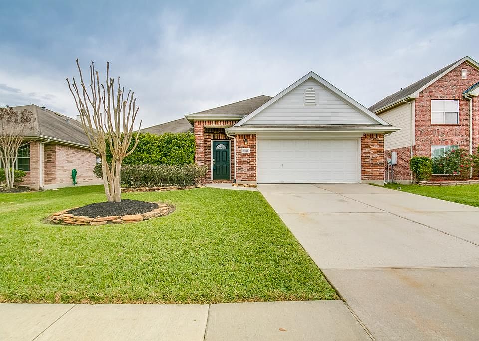 1st image of 6711 Mahan Wood Dr