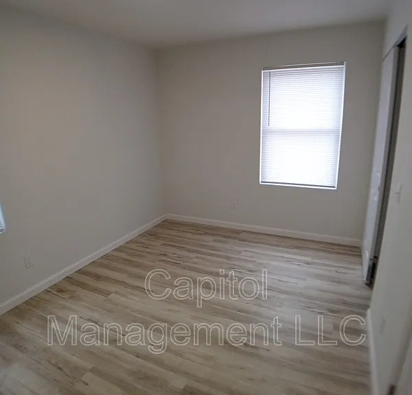 801 N Capitol Ave #1 — Photo 4