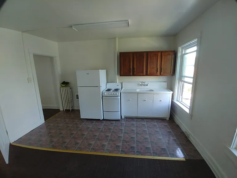 34 E Walnut St #C — Photo 27