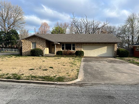 2nd image of 1402 Westwood Ave