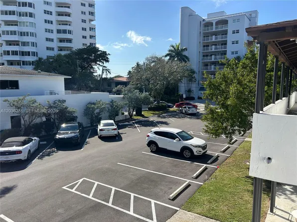 300 Sunset Dr, Fort Lauderdale, FL