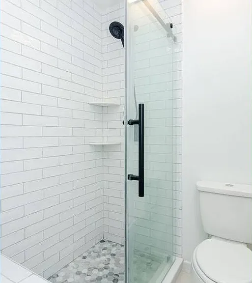 9 E Henderson St #A — Photo 9