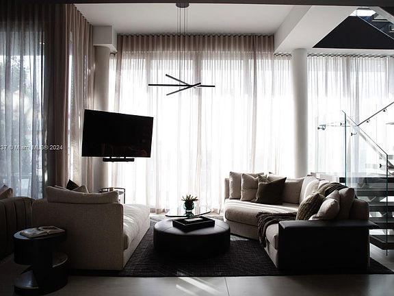 3rd image of 851 NE 1st Ave #4