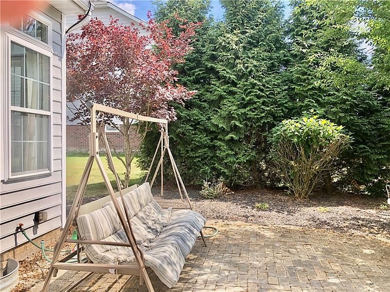 2nd image of 1421 N Shevlin Ct