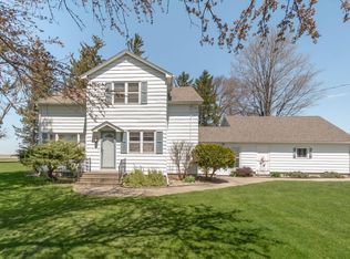 2634 Union Ave, Winthrop, IA 50682