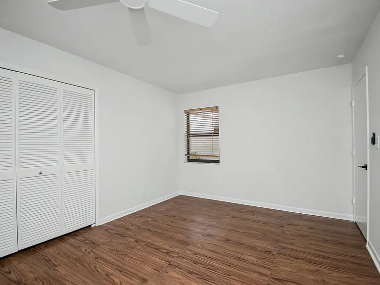 21642 Guadalajara Ave — Photo 23