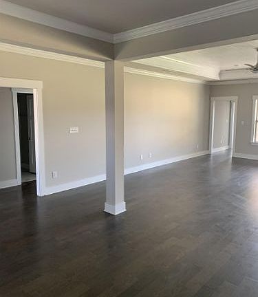 3rd image of 128 Keller Dr