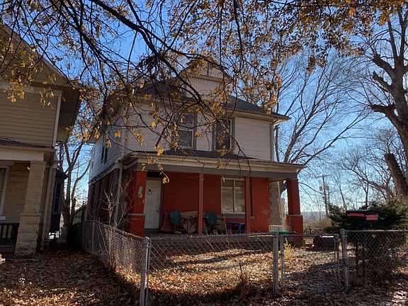 3rd image of 529 Cypress Ave