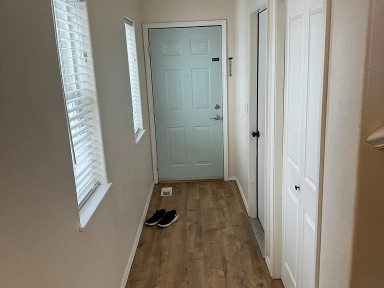 19406 Highland Ridge Dr — Photo 1