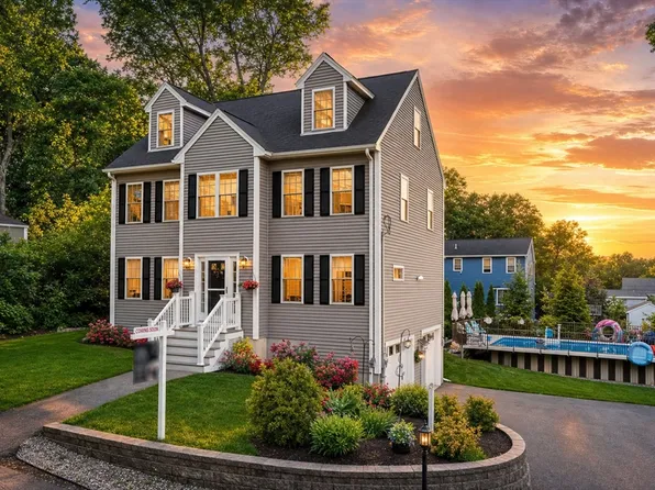 34 Amesbury Ave, Amesbury, MA 01913