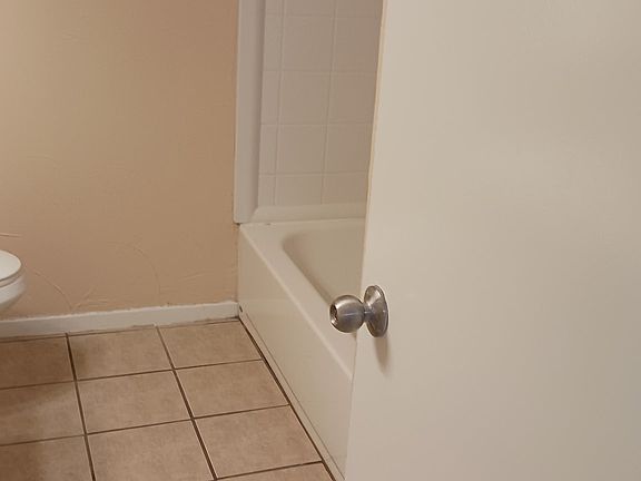 3rd image of 1810 Cousins Ct