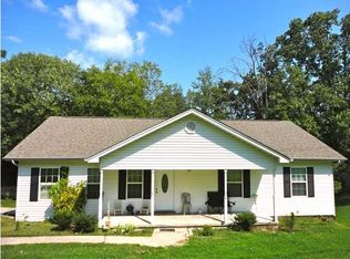 12 Hill St, Ringgold, GA 30736